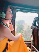 Review trải nghiệm bay trực thăng ngắm cảnh Hạ Long